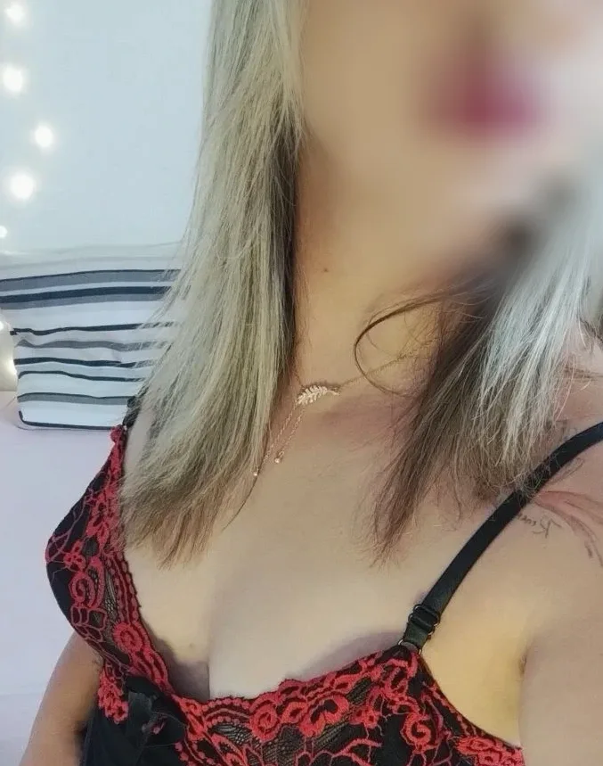 Claudia, 36 años