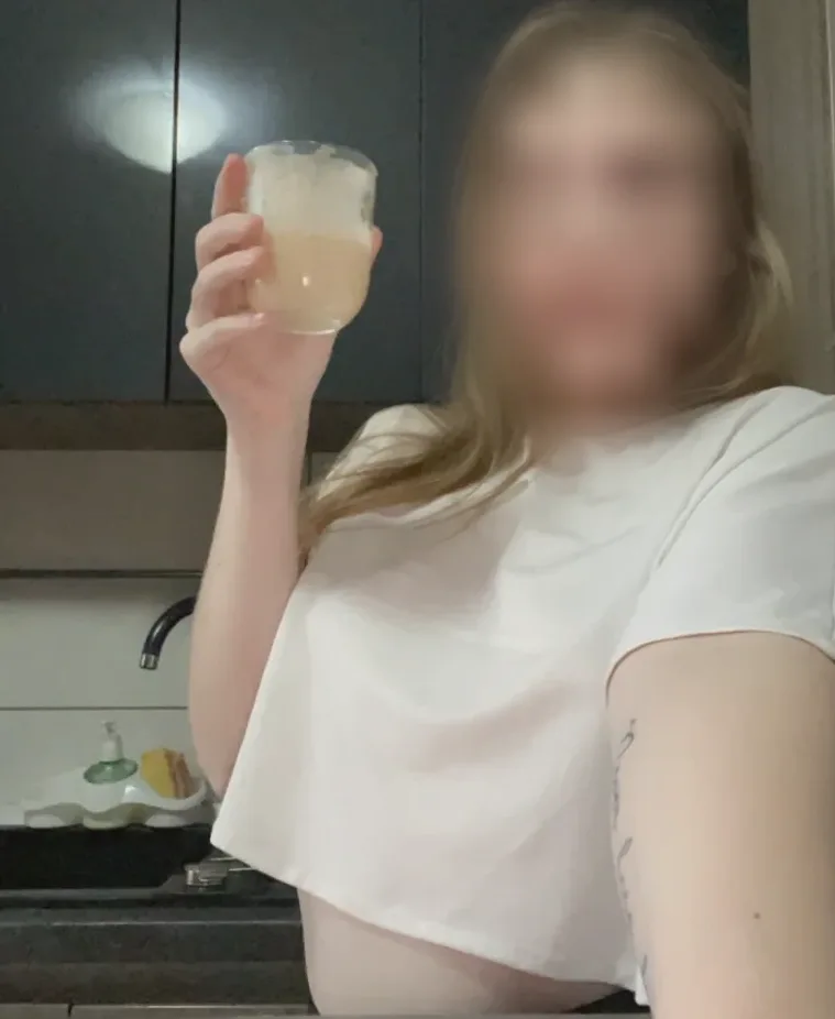 Nawal, 27 años